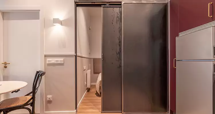 We Fix Closet Sliding Door in Ormond Beach, FL 