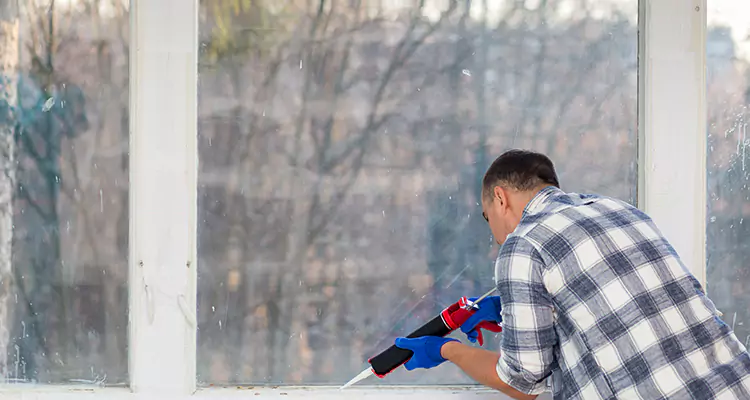 Quality Sliding Shower Door Repair for Closing Issues in Ormond Beach, FL