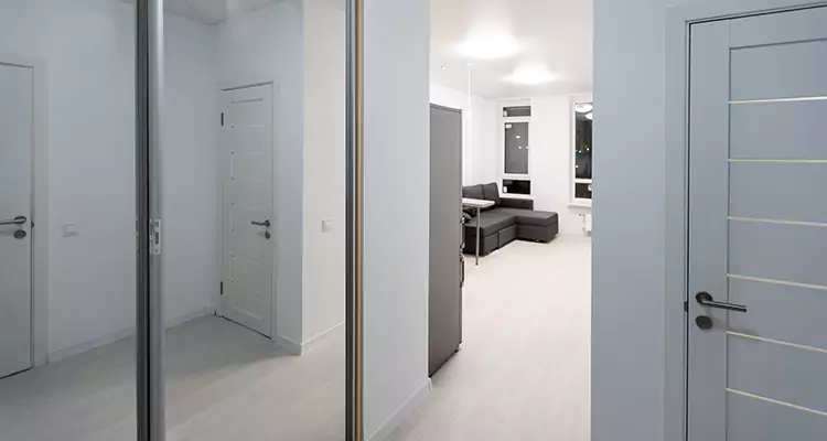 Modern Mirrored Closet Doors Repair in Ormond Beach, FL